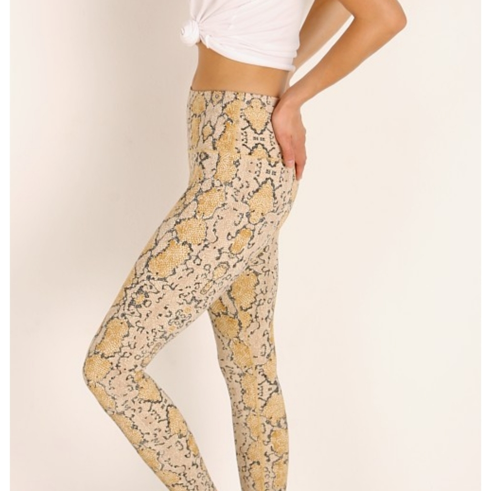 Varley Golden Snakeskin Sportsbra Zip Up Crop Top - Picture 6 of 7